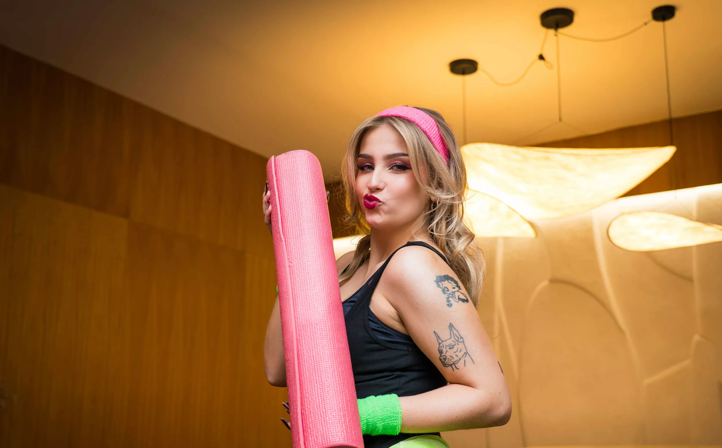 Playboys „Zatańczymy densa” wywołał poruszenie. W kuluarach mówią o największym hicie roku!